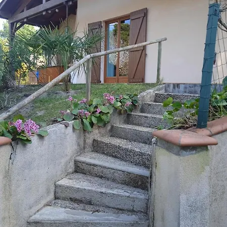 Maison Au Dessus Du De 度假居 *